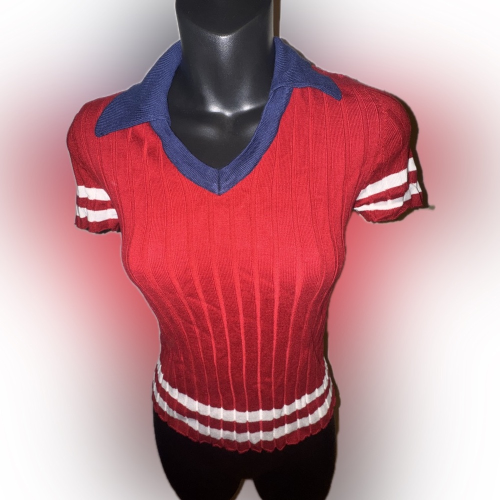Women’s polo style shirt V Neck.